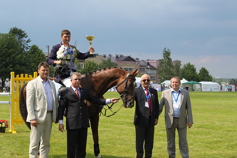 FEI Nations Cup™ Eventing: Vakin roars to victory at Minsk